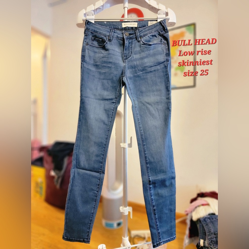 ✨LIKE NEW✨ BULLHEAD LOW-RISE SKINNIEST JEANS (SZ 25)